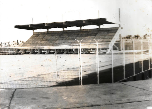 Tribuna oficial del Centenario en construcción
